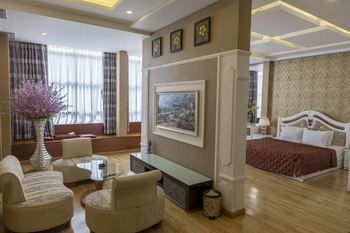 Saga Hotel Ho Chi Minh City Exterior photo