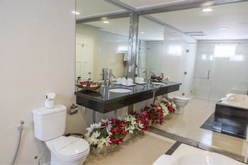 Saga Hotel Ho Chi Minh City Exterior photo